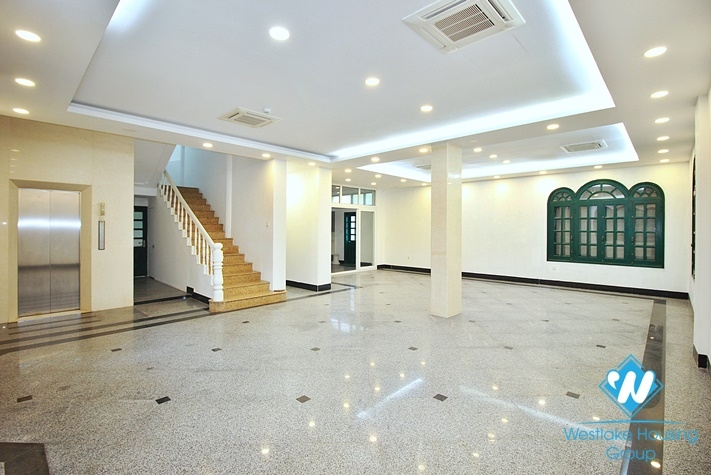 Spacious house with large courtyard for rent in Tay Ho area, Hanoi